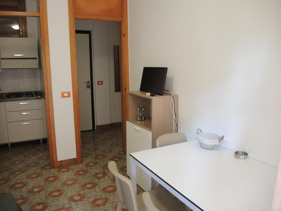 Cozy Flat With Terrace And Lift - Beahost Appartamento